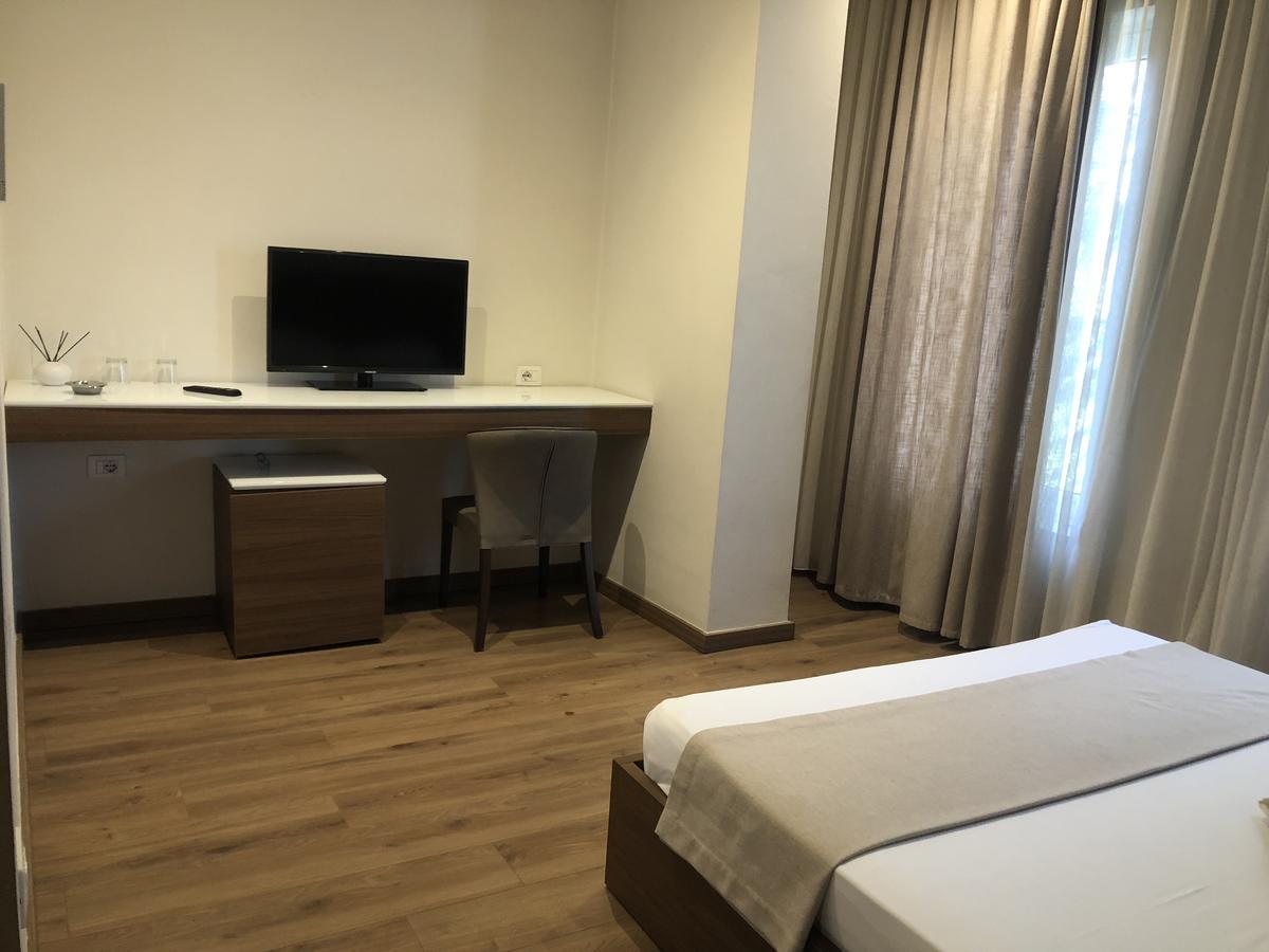 Soleo Hotel Tiran Dış mekan fotoğraf