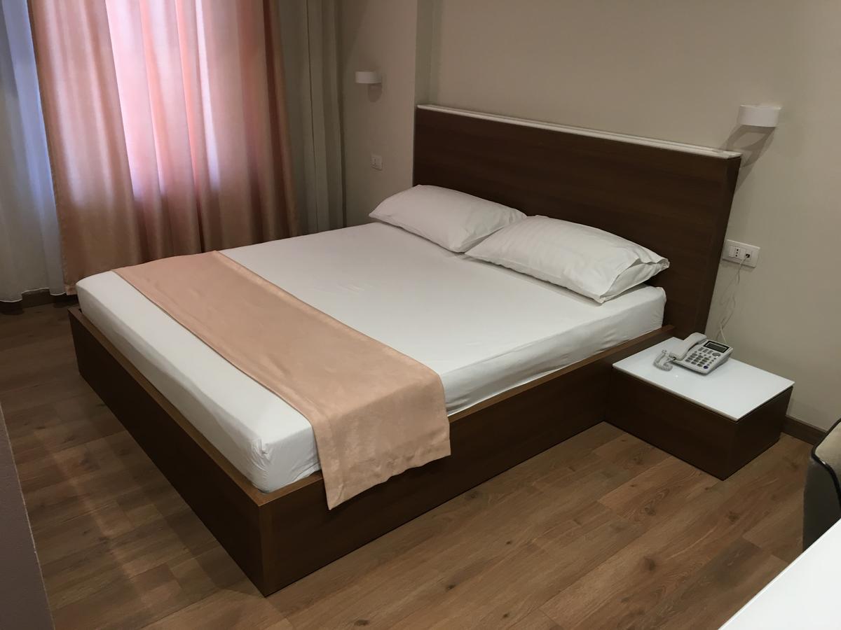 Soleo Hotel Tiran Dış mekan fotoğraf